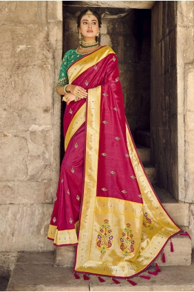 Lace border Banarasi silk Banarasi Saree in Red SR22538