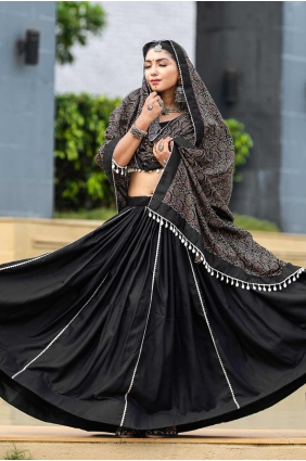 Black Plain Lehenga Choli in Cotton LC8019