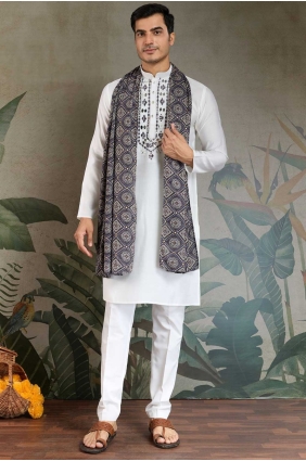 Viscose Men Kurta with Embroidered in White KURR599